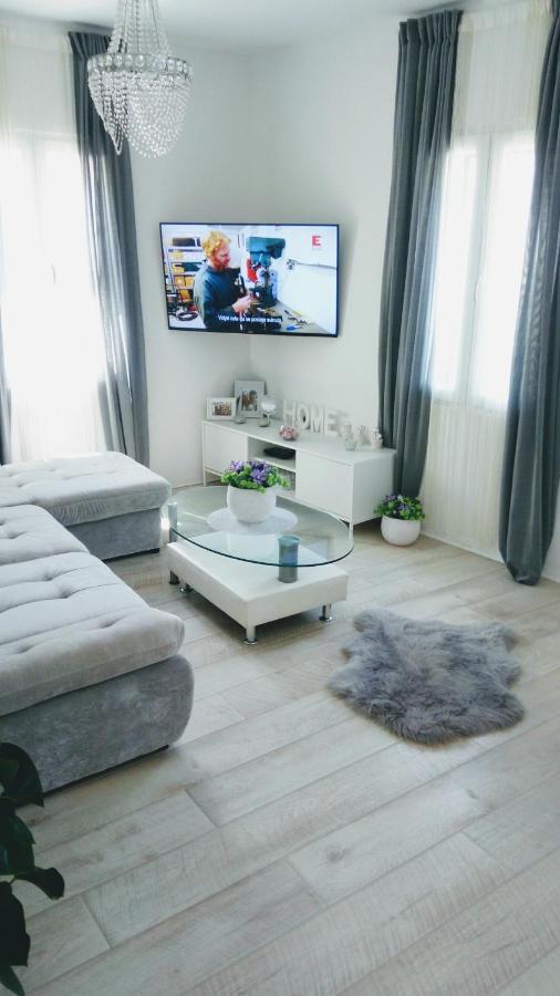 מאקרסקה Apartment Davorka מראה חיצוני תמונה