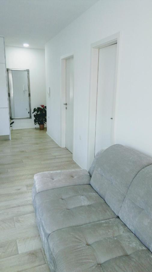 מאקרסקה Apartment Davorka מראה חיצוני תמונה