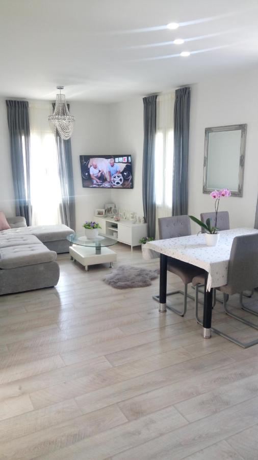 מאקרסקה Apartment Davorka מראה חיצוני תמונה