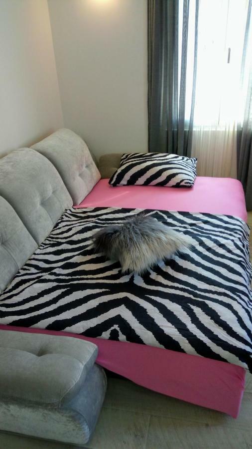 מאקרסקה Apartment Davorka מראה חיצוני תמונה